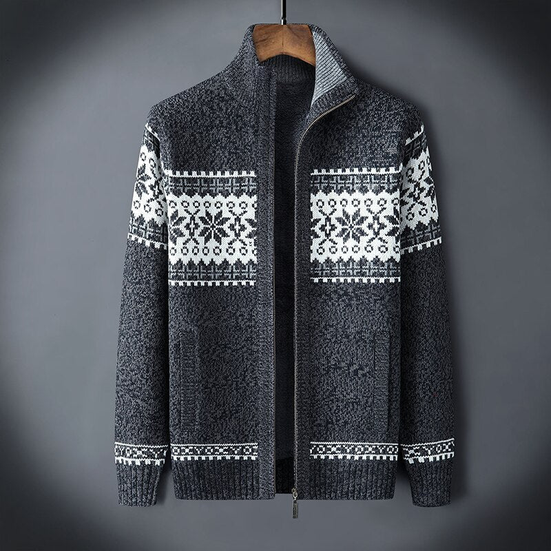 Jacket Men Regular Fit Zip-up Design with Fleece Lining Interior - Image 3
